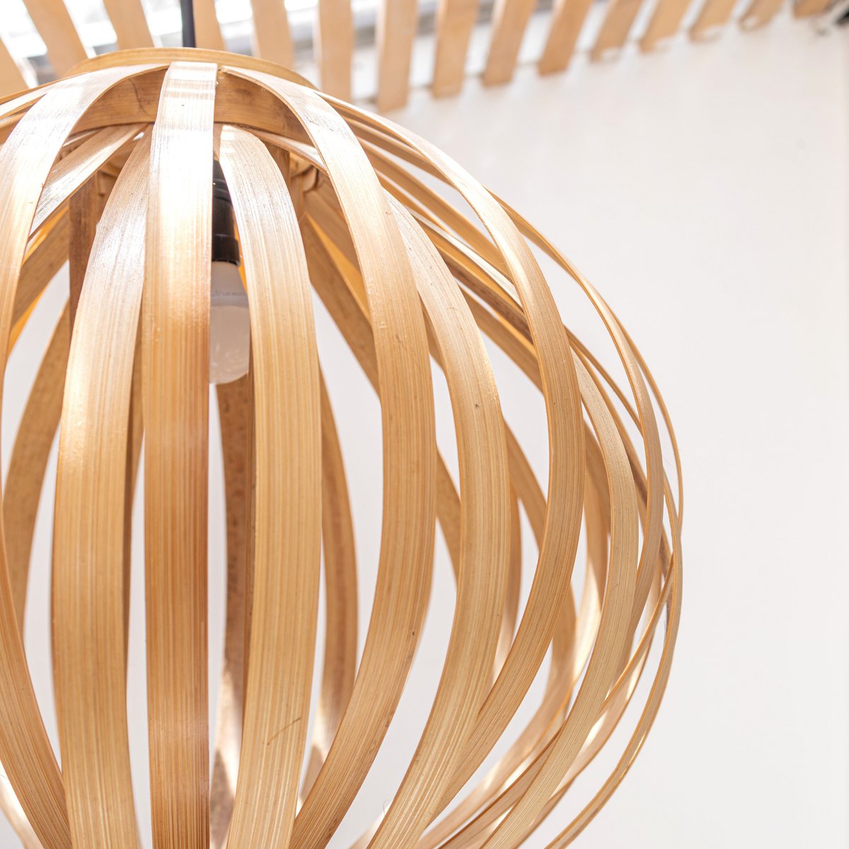 Lampe en bambou abat-jour naturel UBUD plafonnier de forme sphérique suspension en fibres naturelles